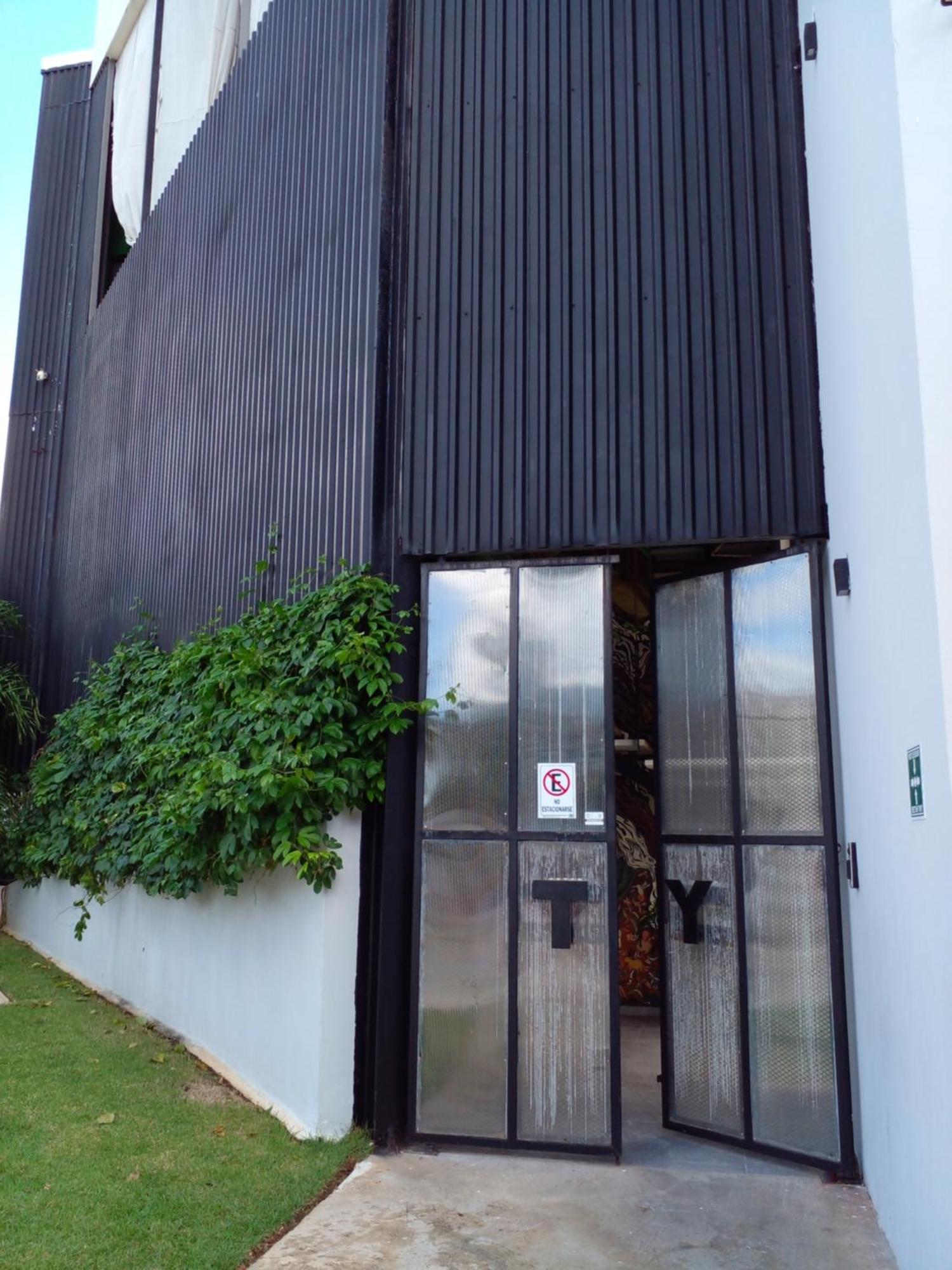 Torre Yax-Che Urban Center Apartment Cancún Exterior foto